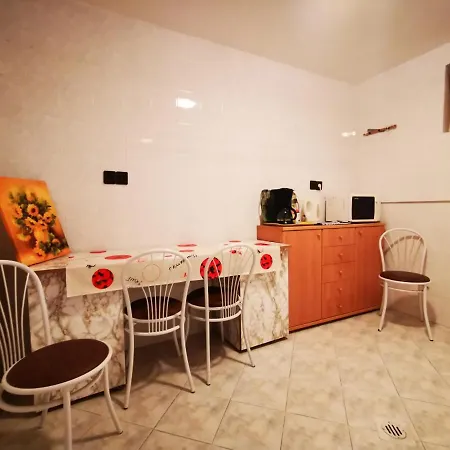 Huszar Vendeghaz Konukevi