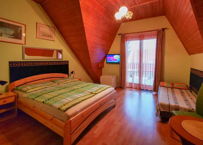 بيت ضيافة Huszar Vendeghaz *