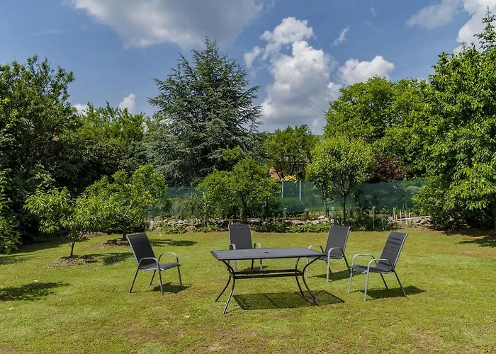 ゲストハウス Huszar Vendeghaz バラトンフレド