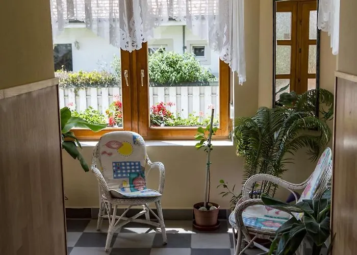 Huszar Vendeghaz バラトンフレド